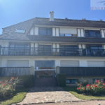 Appartement 2 pièces de 36 m² à Bénerville-sur-Mer, dans résidence avec ascenseur, idéal investissement locatif avec charges incluses.