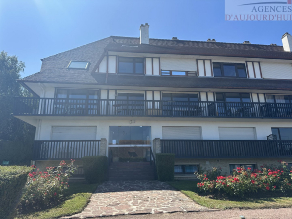 Appartement 2 pièces de 36 m² à Bénerville-sur-Mer, dans résidence avec ascenseur, idéal investissement locatif avec charges incluses.