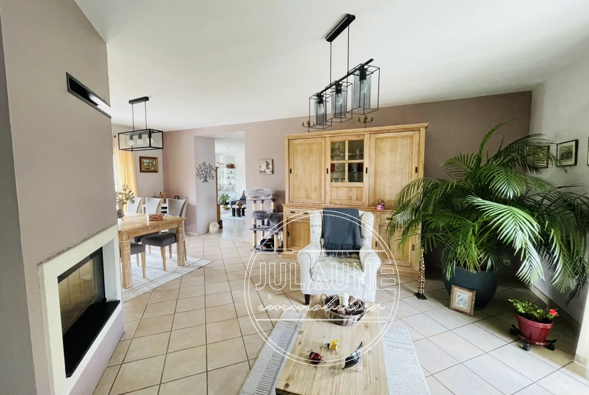 Charmante maison avec piscine à Boisseuil proche Limoges 