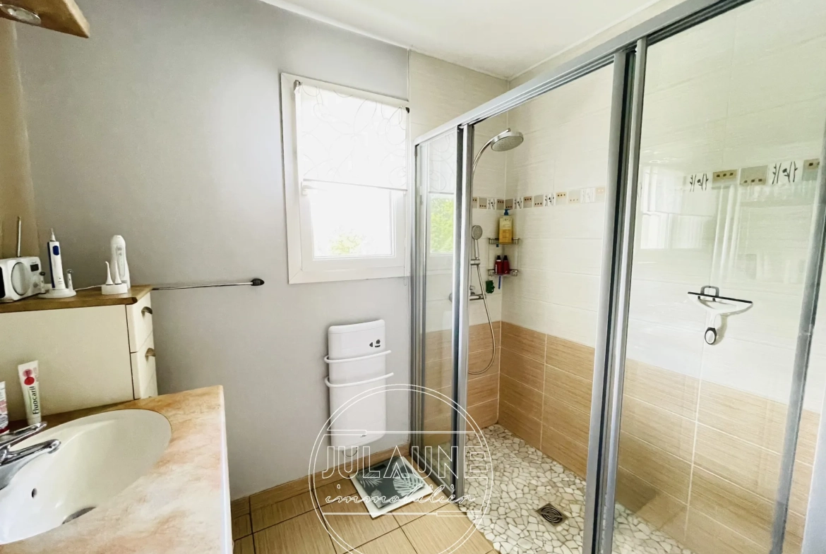 Charmante maison avec piscine à Boisseuil proche Limoges 
