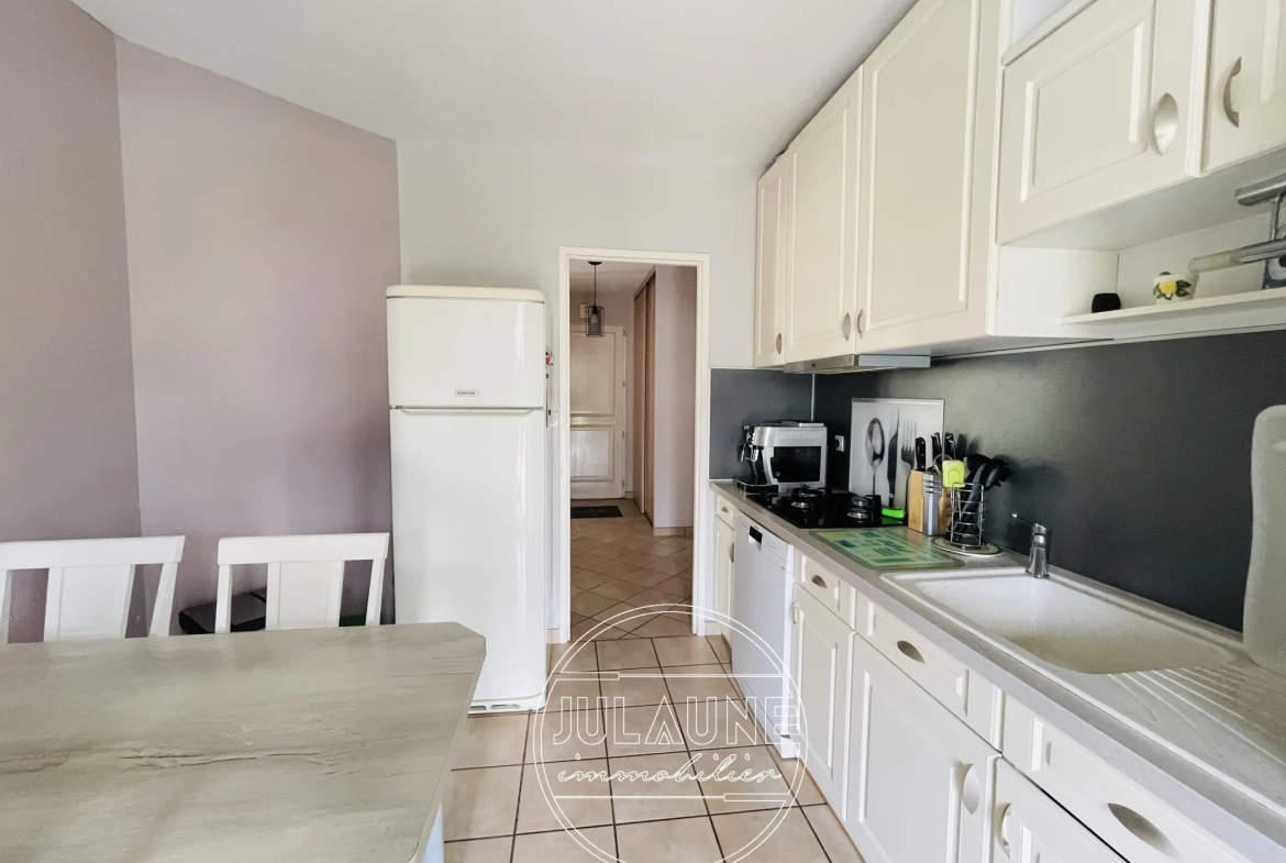 Charmante maison avec piscine à Boisseuil proche Limoges 