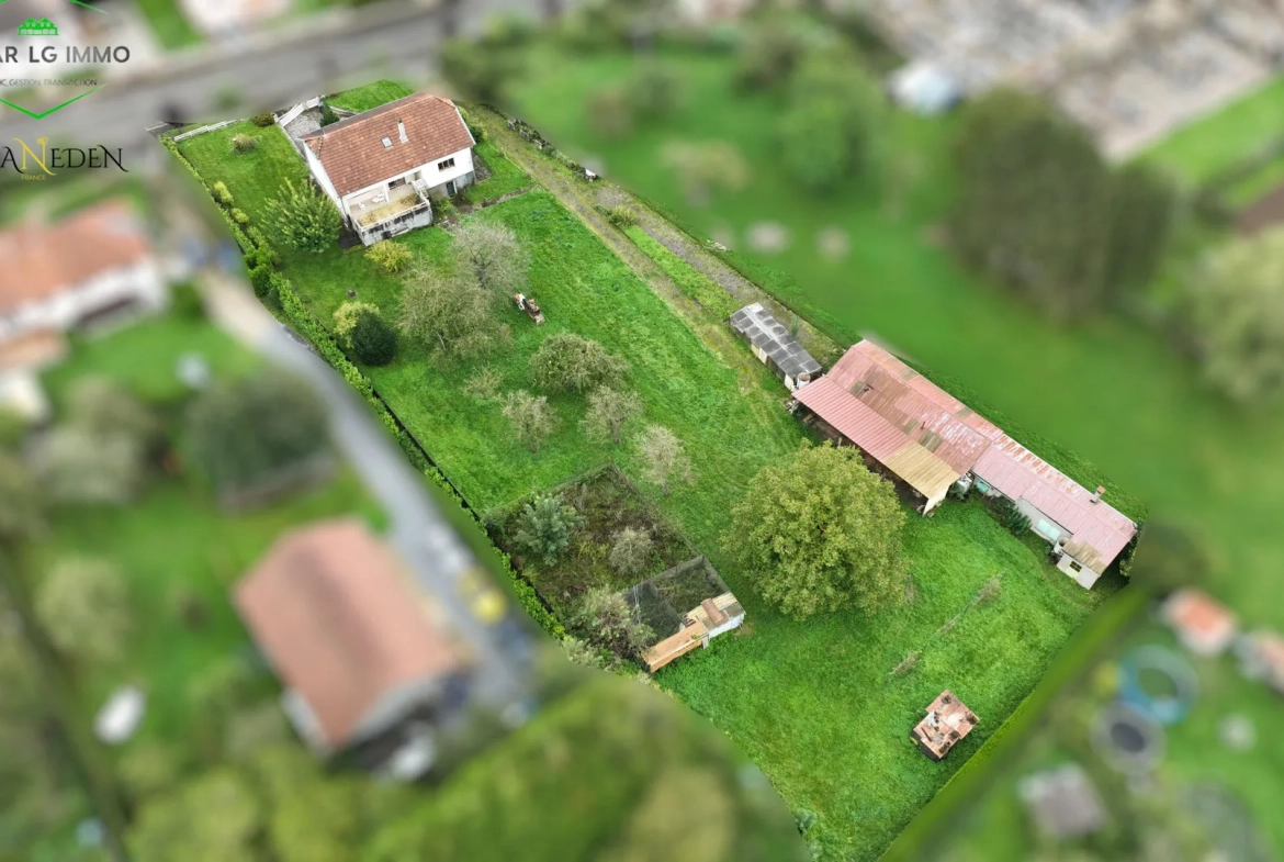 Maison spacieuse à rénover à Longwy, Terrain de 37 ares, Vue imprenable 