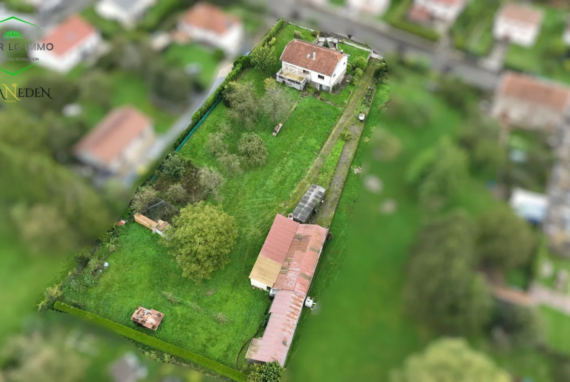 Maison spacieuse à rénover à Longwy, Terrain de 37 ares, Vue imprenable 