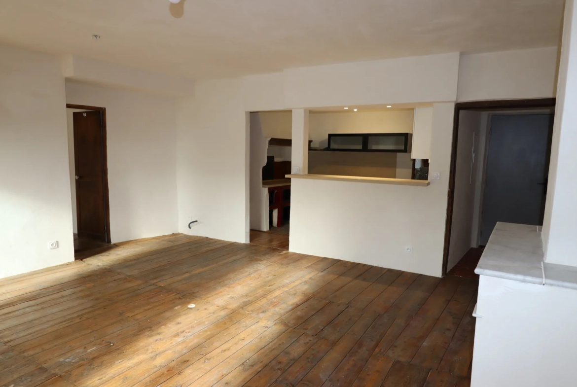 Bel appartement T3 ensoleillé à Beauvezer avec cave et chauffage réversible 