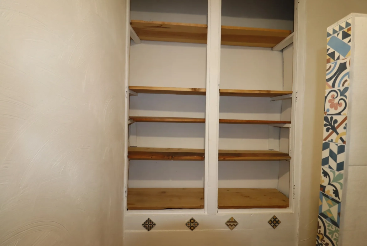 Bel appartement T3 ensoleillé à Beauvezer avec cave et chauffage réversible 