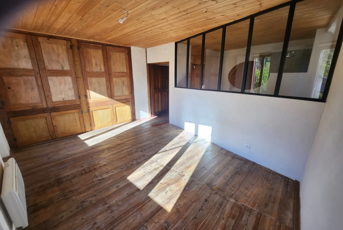 Bel appartement T3 ensoleillé à Beauvezer avec cave et chauffage réversible 