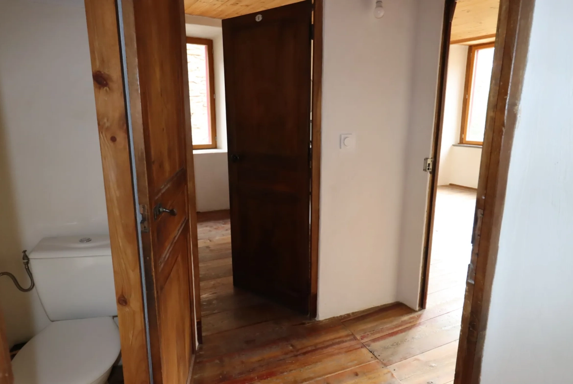 Bel appartement T3 ensoleillé à Beauvezer avec cave et chauffage réversible 
