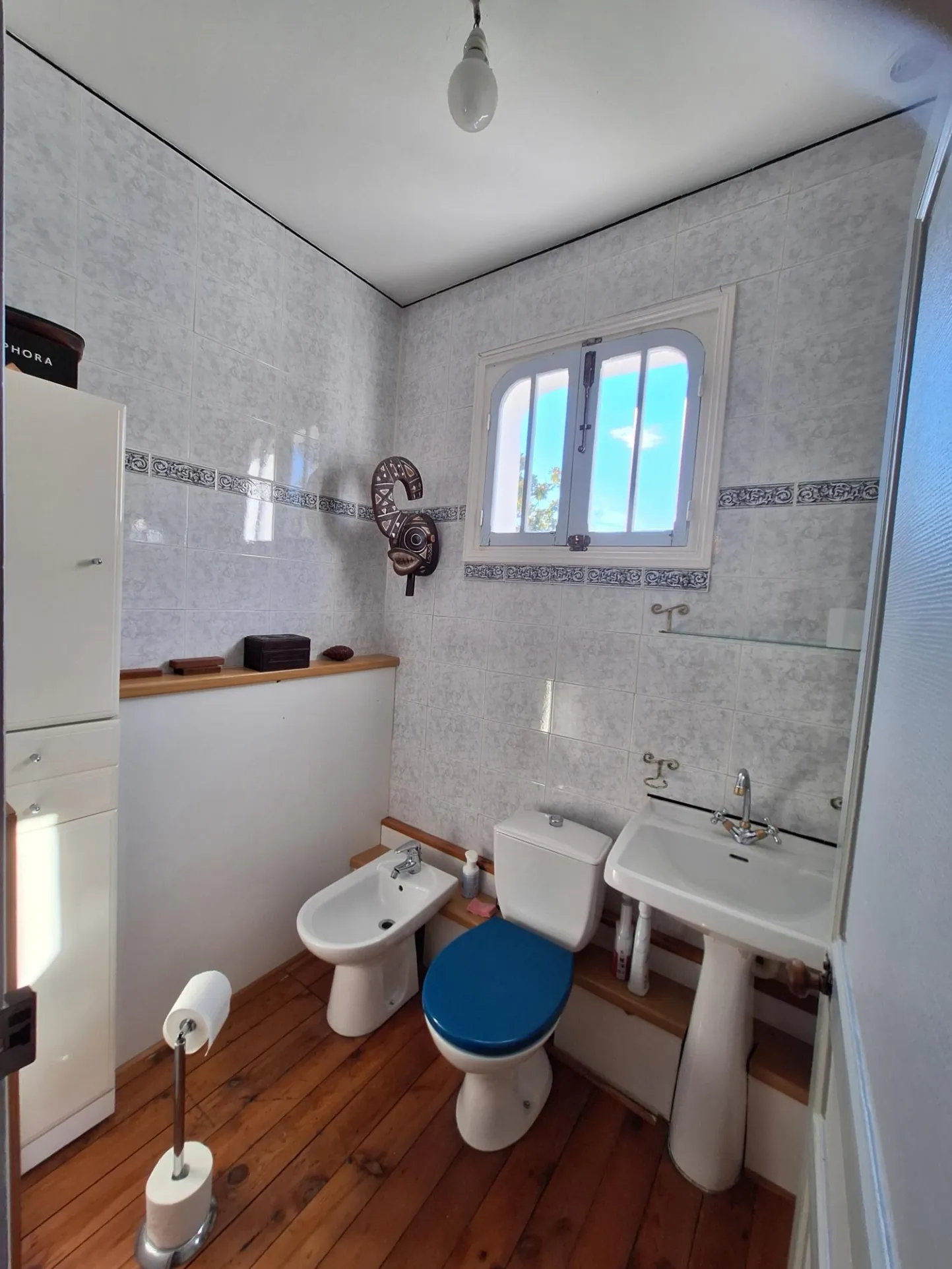 Maison avec piscine à Ribérac, 170m², jardin, garage et dépendances 
