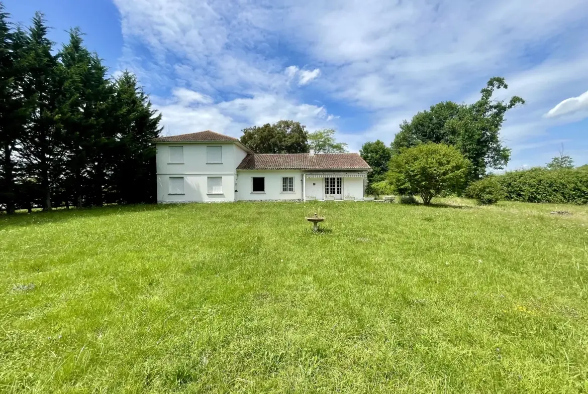 Maison à vendre à Ansost avec grand parc et travaux à prévoir près de Vic-en-Bigorre 