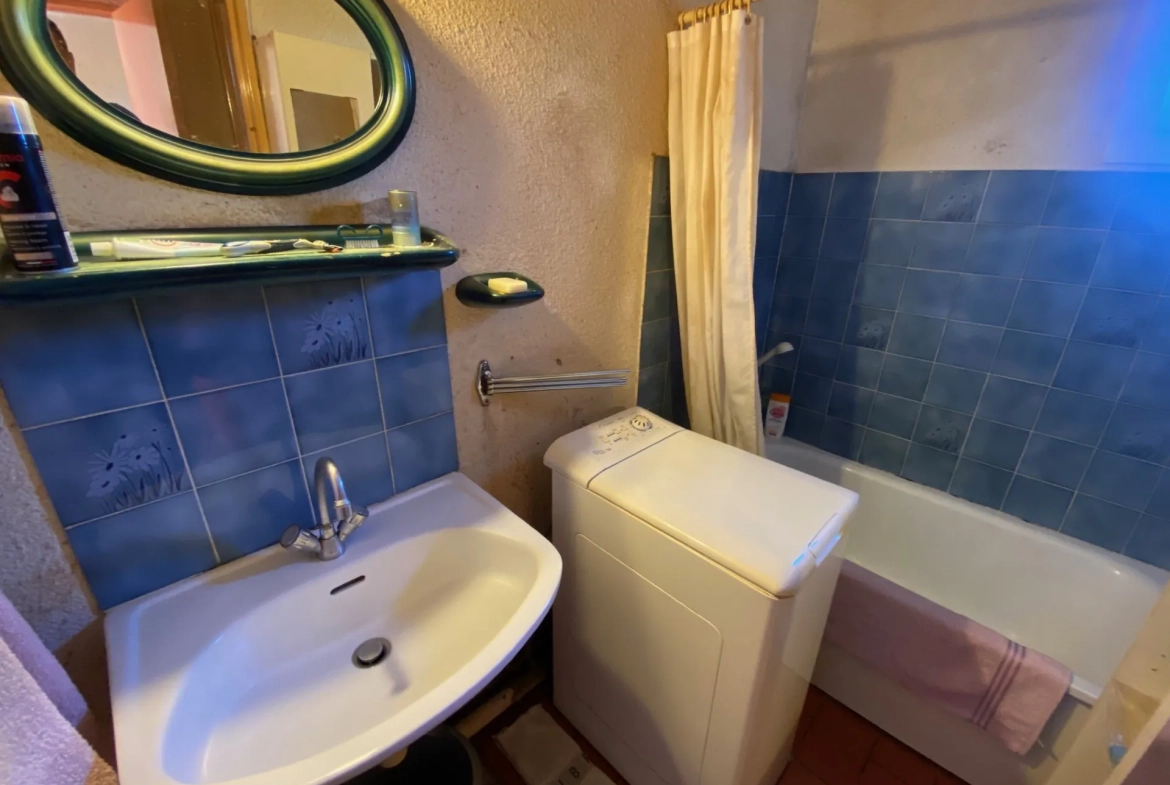 Appartement en bord de mer à La Londe-les-Maures, 2 pièces, terrasse, idéal investissement 