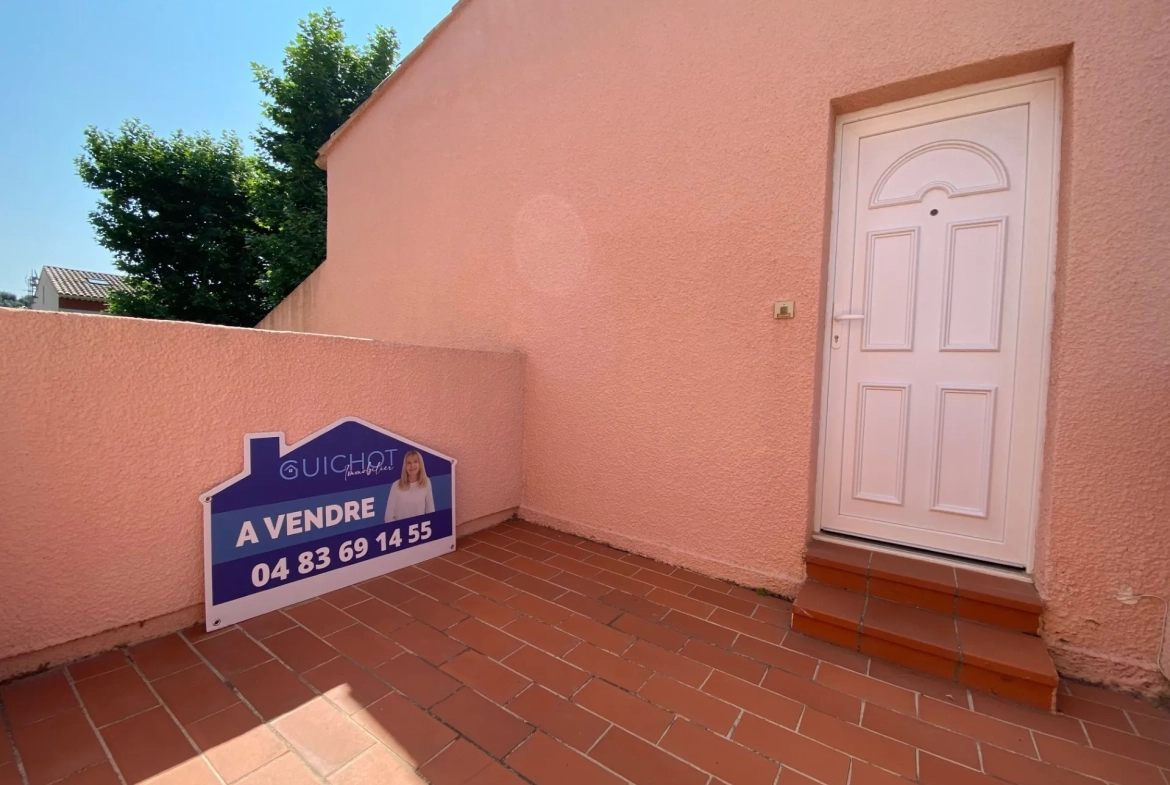 Appartement en bord de mer à La Londe-les-Maures, 2 pièces, terrasse, idéal investissement 