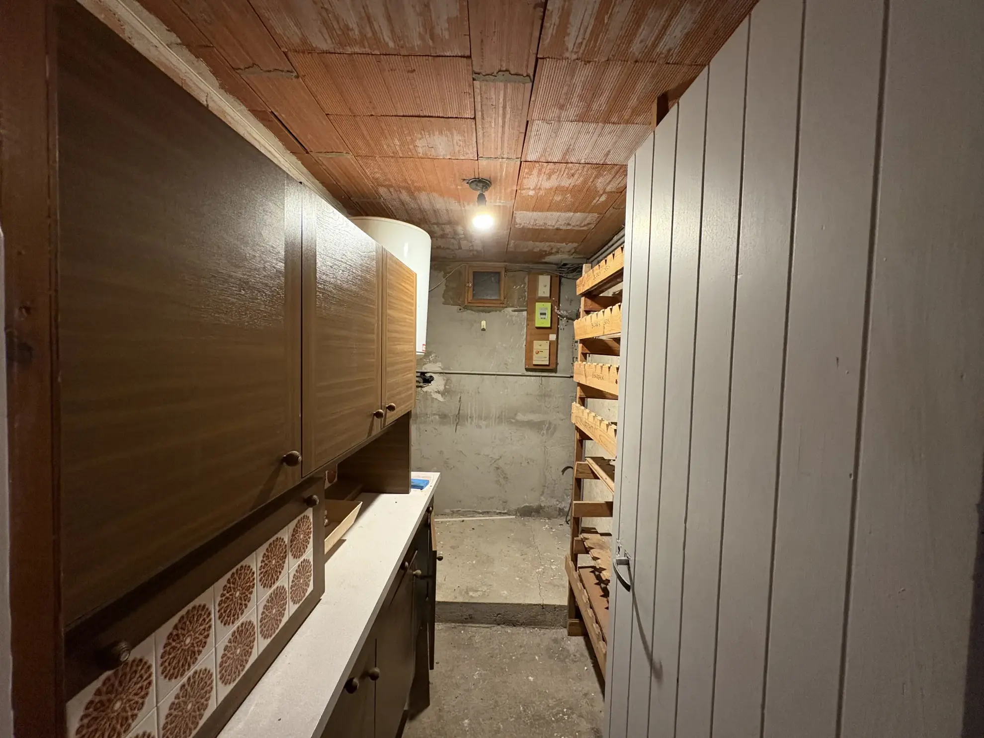 Maison de 89m² avec grand terrain, garage et piscine à Montpezat 