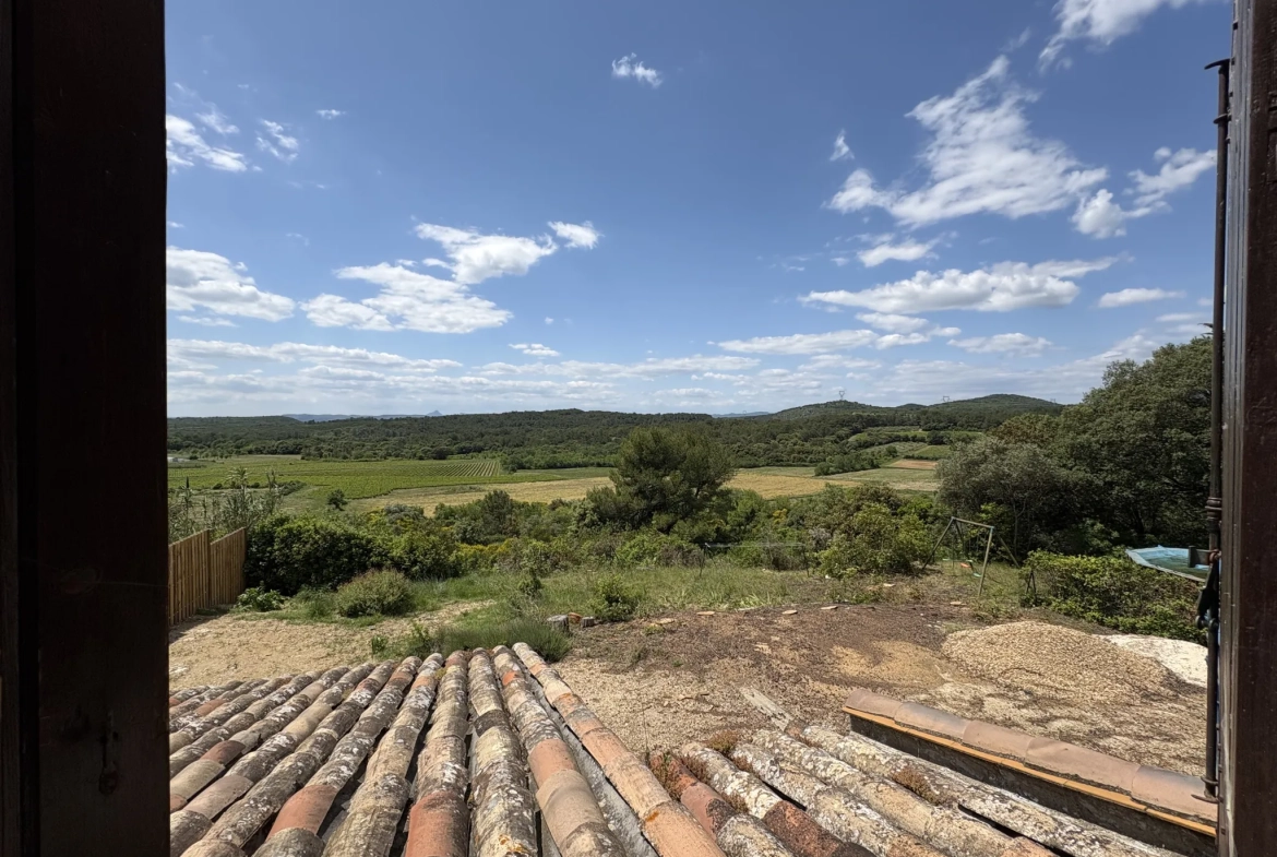 Maison de 89m² avec grand terrain, garage et piscine à Montpezat 