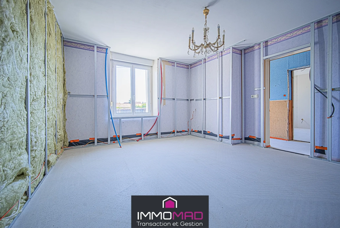 Maison 155m² avec 4 chambres à Chauvoncourt à rénover - Quartier calme 