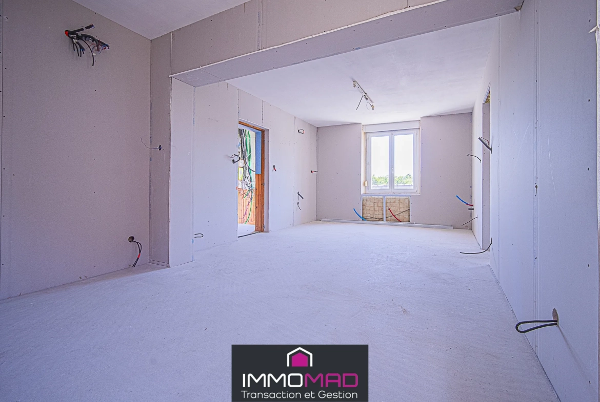 Maison 155m² avec 4 chambres à Chauvoncourt à rénover - Quartier calme 