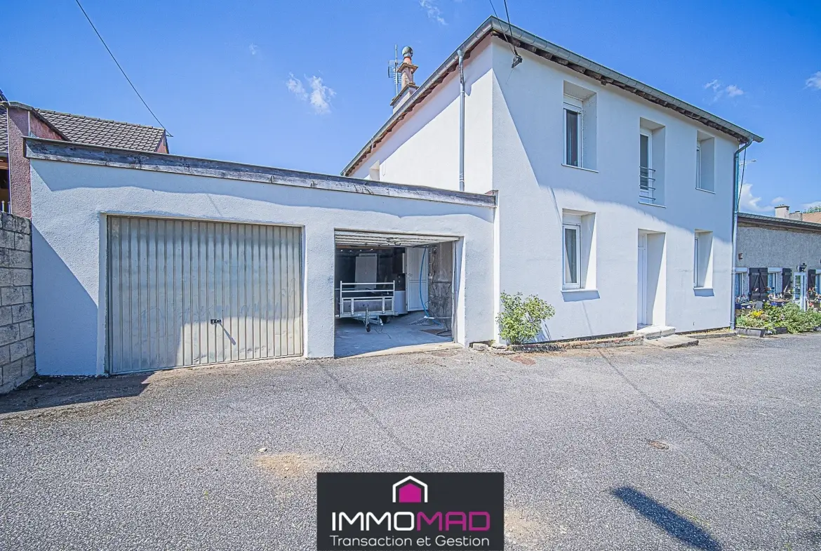 Maison 155m² avec 4 chambres à Chauvoncourt à rénover - Quartier calme 