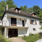 Maison rénovée avec piscine et 5 chambres à Périgueux