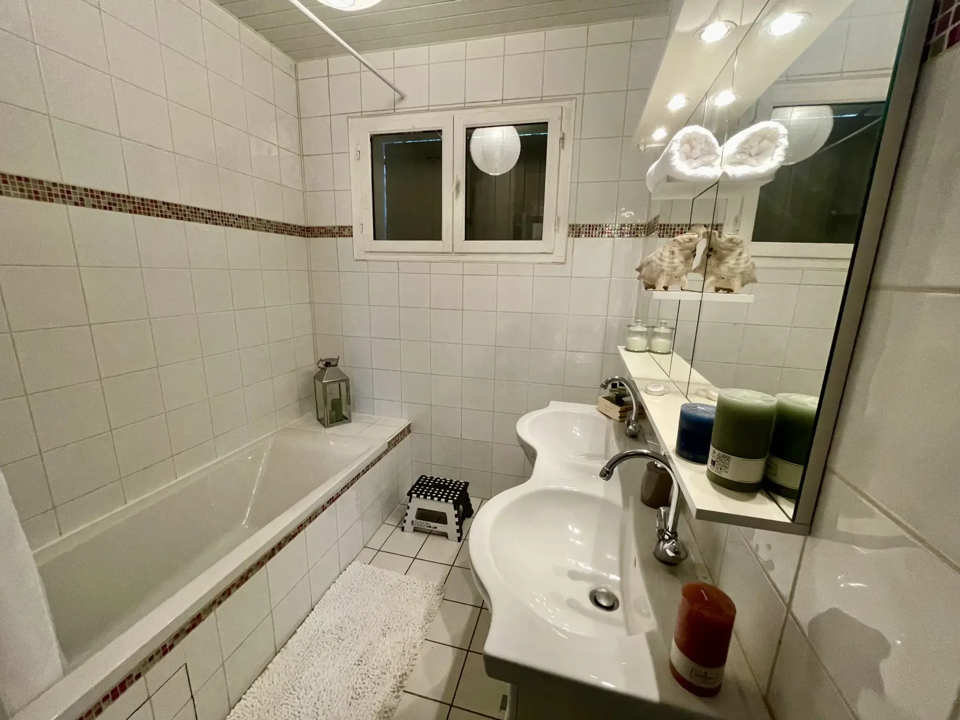 Maison rénovée avec piscine et 5 chambres à Périgueux 