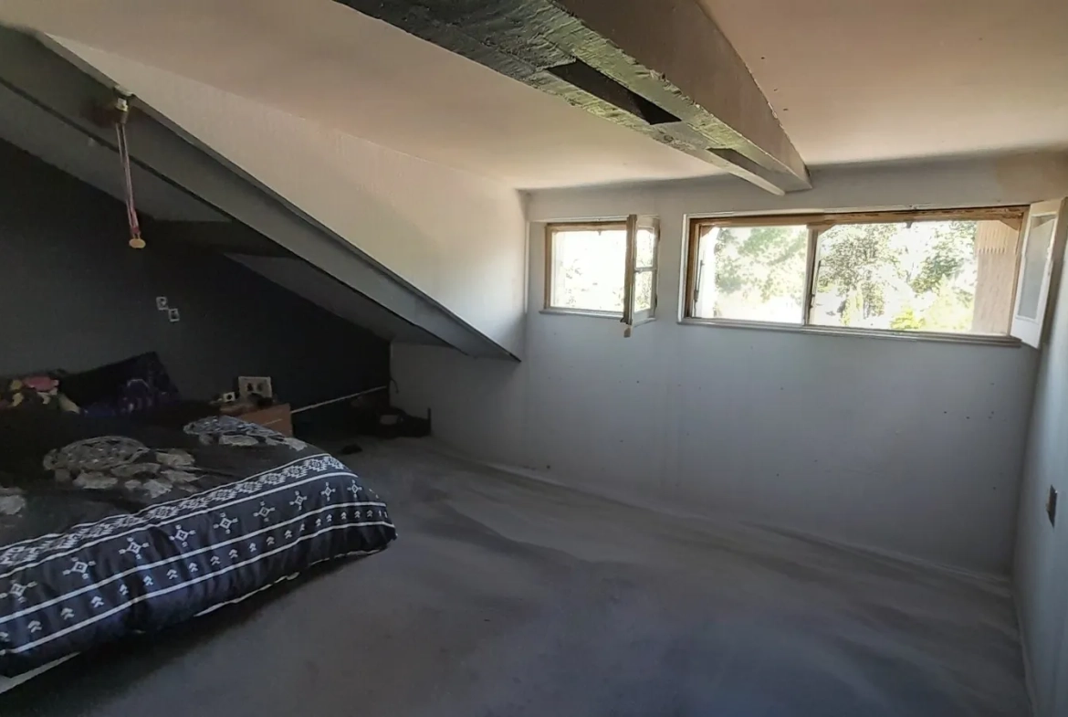 Maison familiale spacieuse à Souillac avec grand jardin et proximité des commodités 