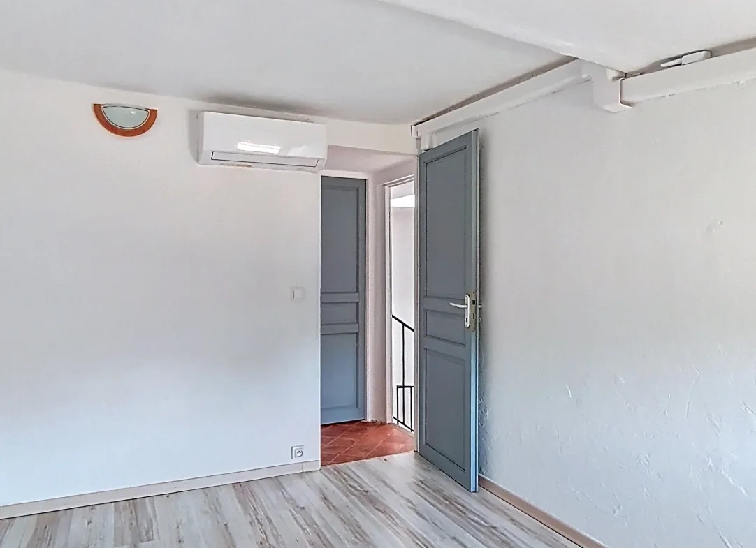 Maison de village 124 m² avec studio indépendant à Rougiers (83) 
