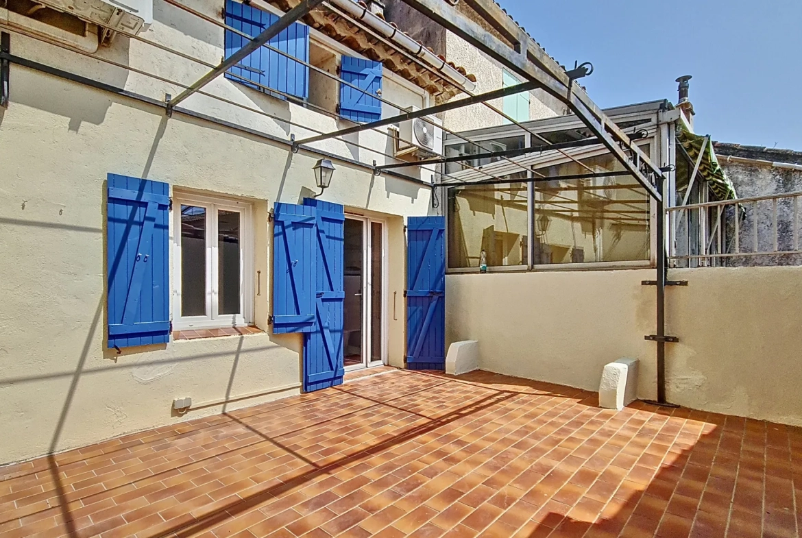 Maison de village 124 m² avec studio indépendant à Rougiers (83) 
