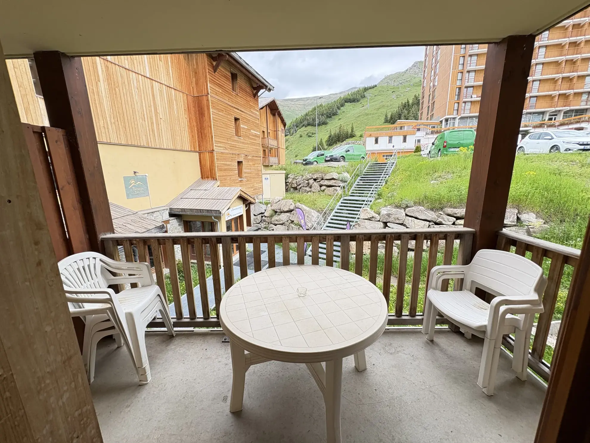 Charmant appartement T2 à Orcières Merlette avec balcon, piscine et parking 