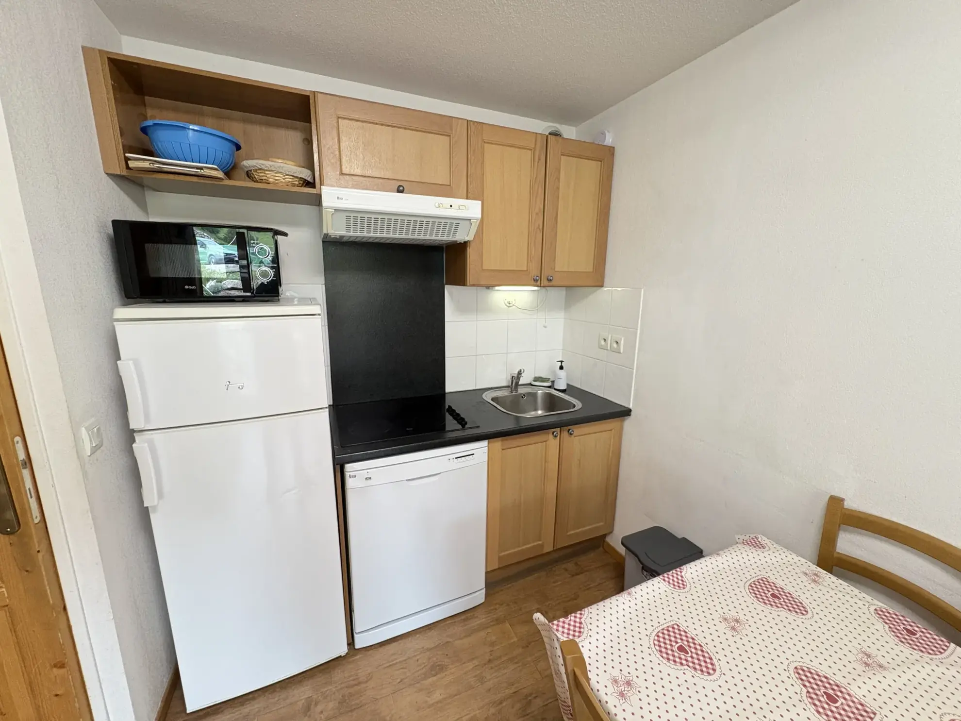 Charmant appartement T2 à Orcières Merlette avec balcon, piscine et parking 