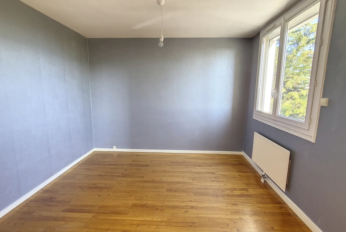 Appartement T4 à Irigny de 77 m² avec parking et cave - Résidence sécurisée 