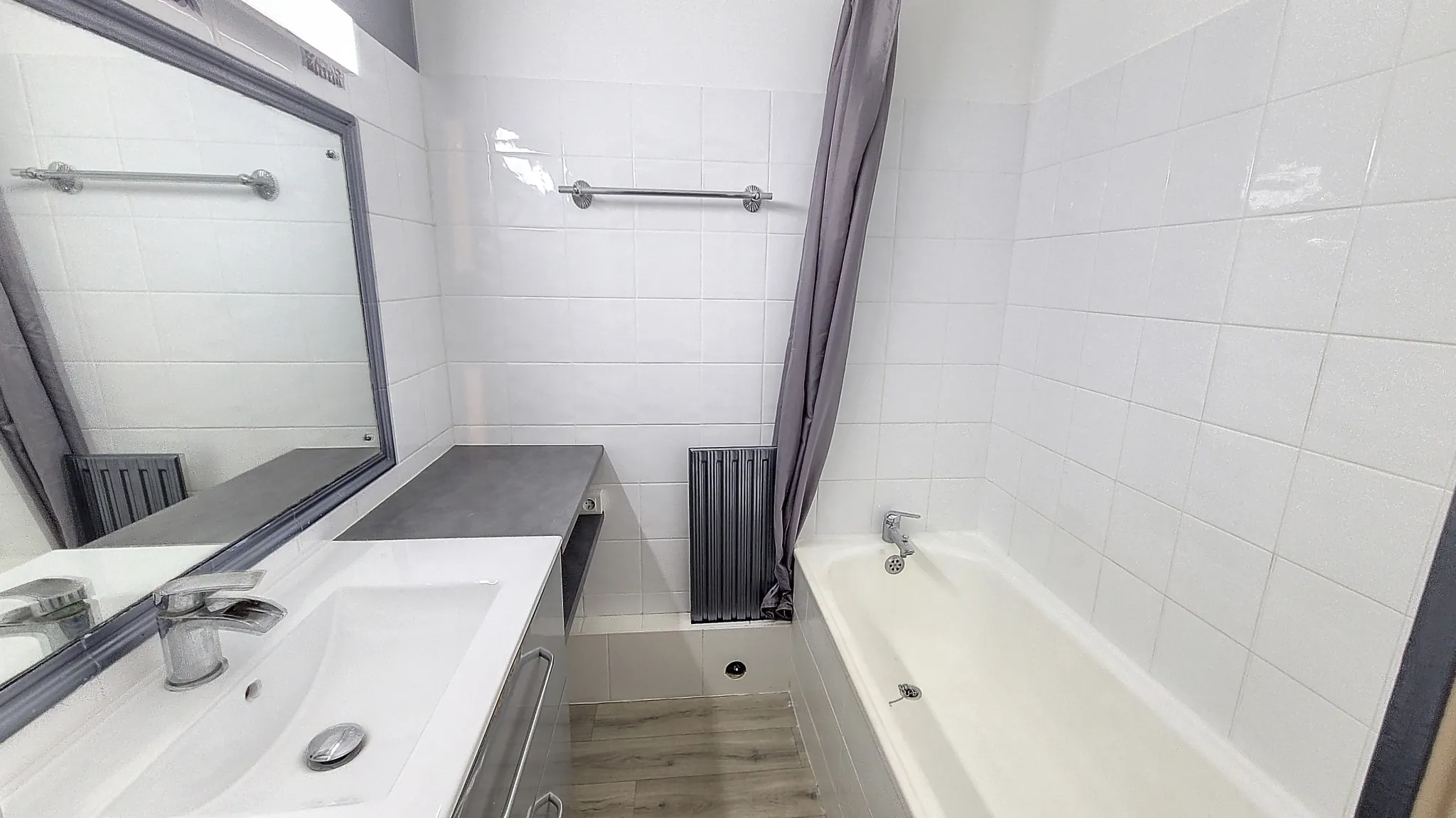 Appartement T4 à Irigny de 77 m² avec parking et cave - Résidence sécurisée 