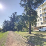 Appartement T4 à Irigny de 77 m² avec parking et cave - Résidence sécurisée