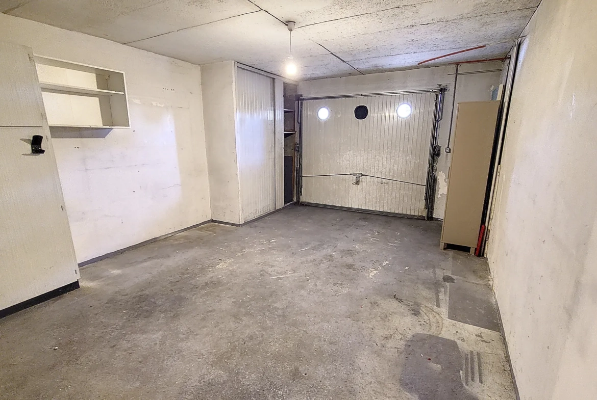 Appartement T4 à Irigny de 77 m² avec parking et cave - Résidence sécurisée 