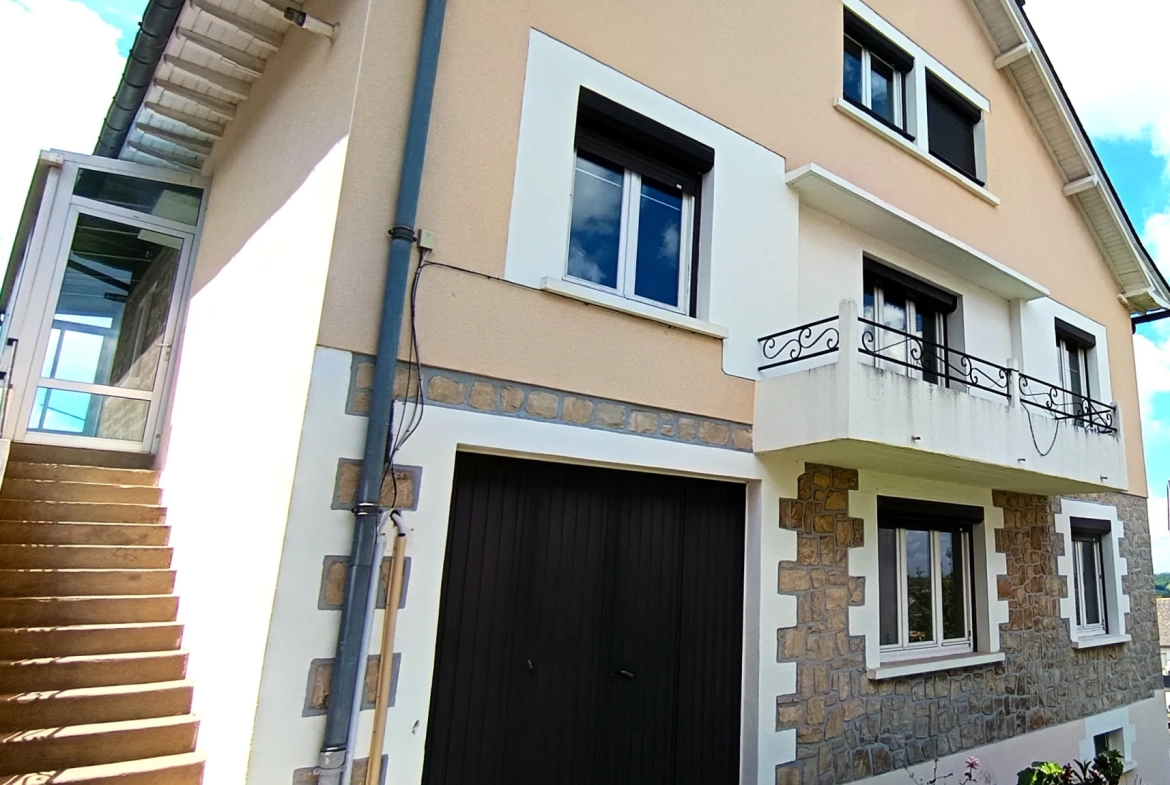 Belle appartement T4 de 94 m² avec jardin privé et 2 balcons à Rodez 