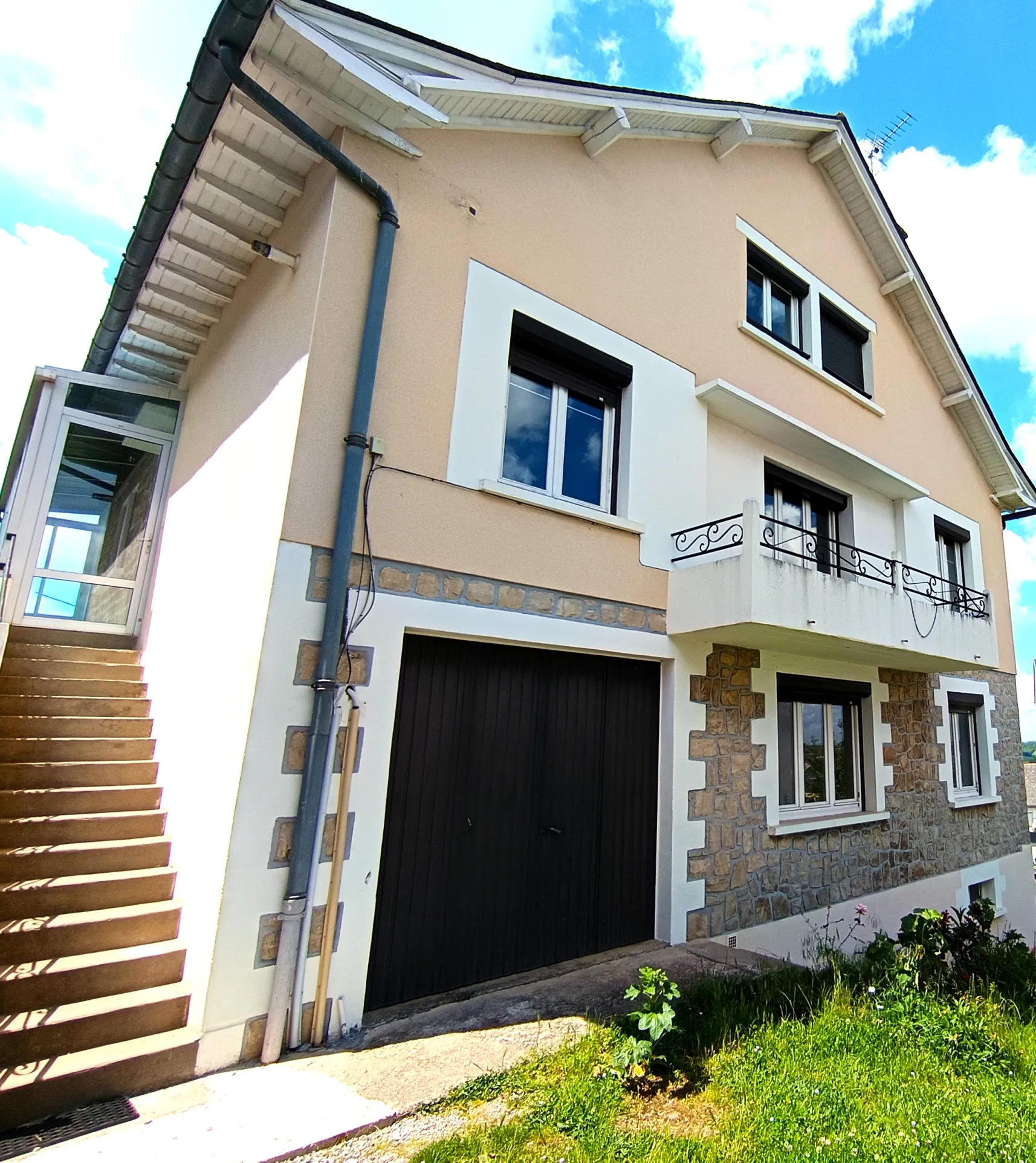 Belle appartement T4 de 94 m² avec jardin privé et 2 balcons à Rodez 