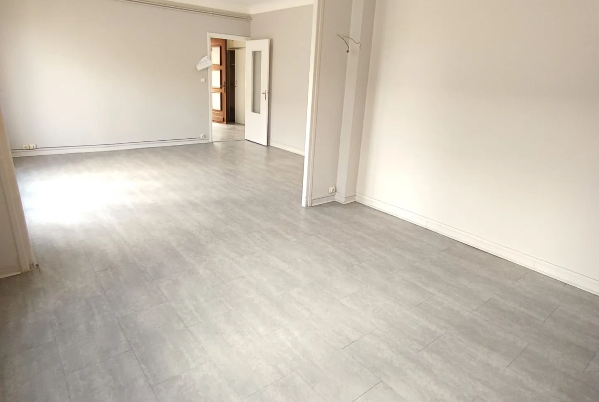 Belle appartement T4 de 94 m² avec jardin privé et 2 balcons à Rodez 