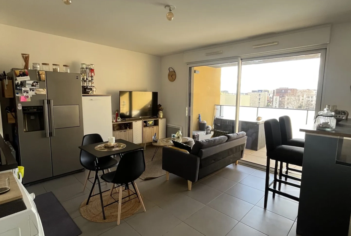 Appartement T3 récent avec terrasse, parking sécurisé à Saint Jean de Vedas 