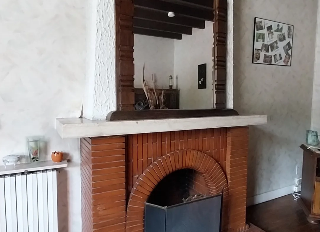 À vendre maison de ville à Marsac-sur-l'Isle avec garage et jardin clos 
