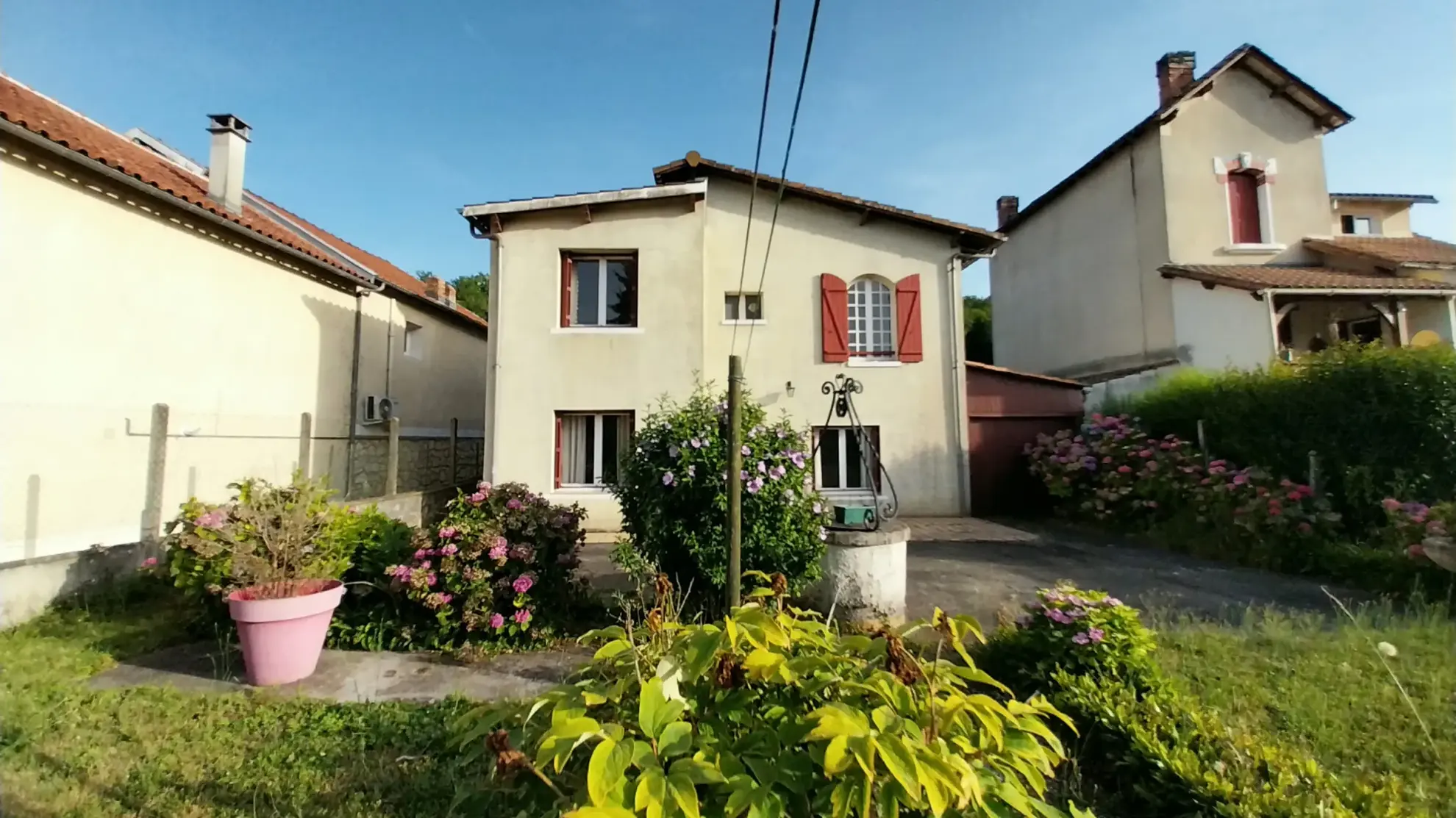 À vendre maison de ville à Marsac-sur-l'Isle avec garage et jardin clos 