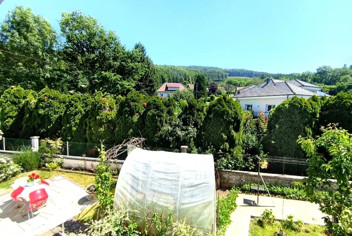 Maison rénovée de 115 m² avec terrain clos à Gérardmer 