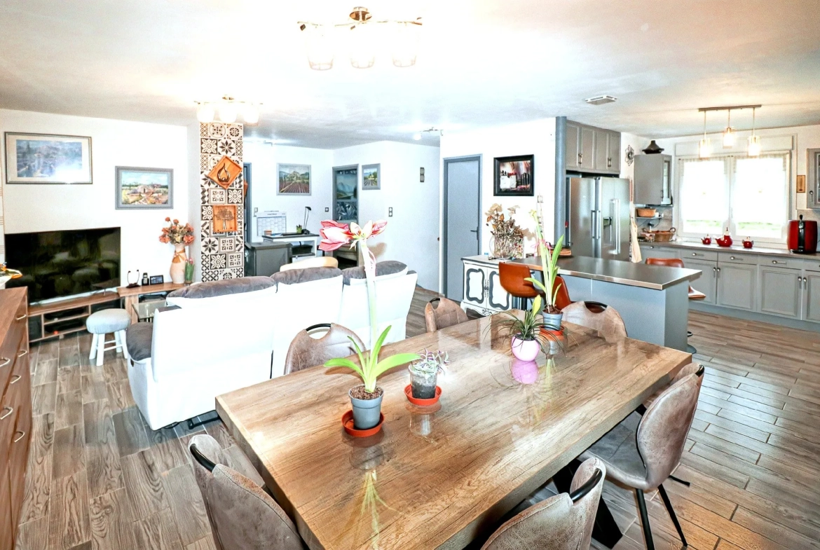 Maison rénovée de 115 m² avec terrain clos à Gérardmer 