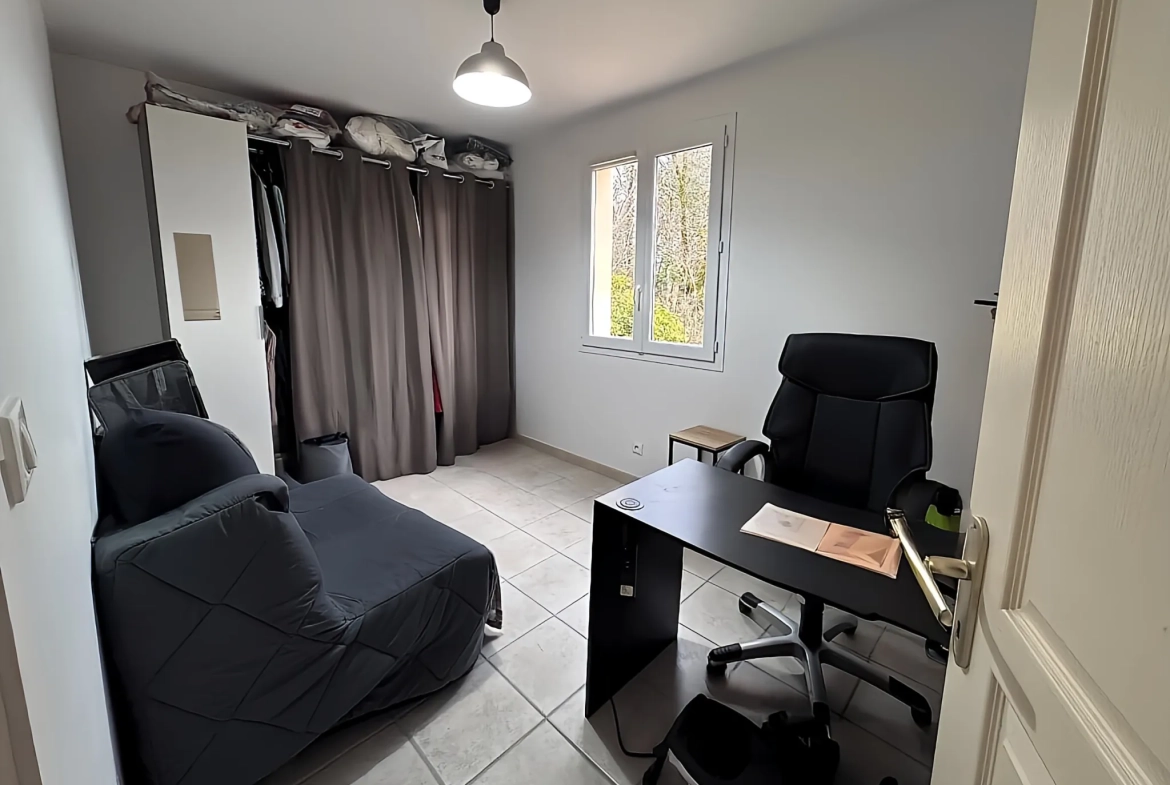 Maison de charme à Gourdon avec piscine, box, studio et grand terrain de 6038 m² 