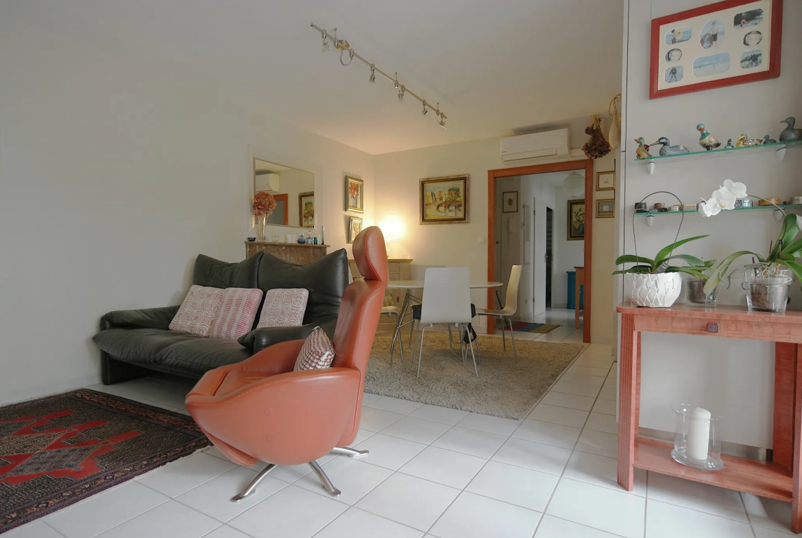 Appartement T3 avec terrasse et jardin privé à Narbonne - Proche centre-ville 
