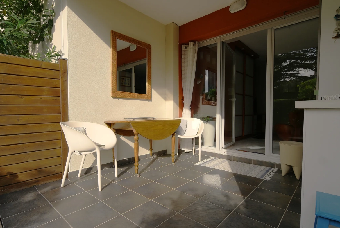 Appartement T3 avec terrasse et jardin privé à Narbonne - Proche centre-ville 