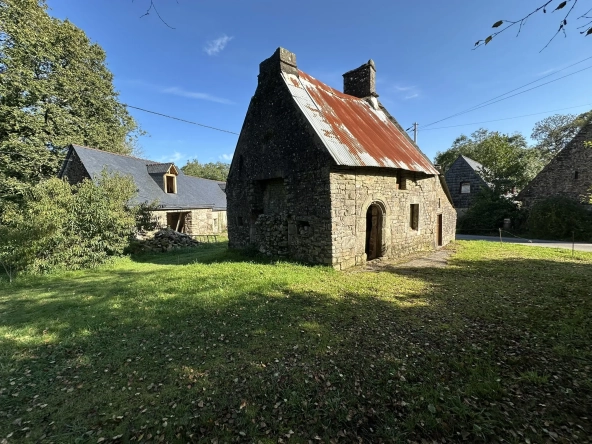 Longère à rénover à Quistinic dans la vallée du Blavet – Idéal investissement ou pied-à-terre