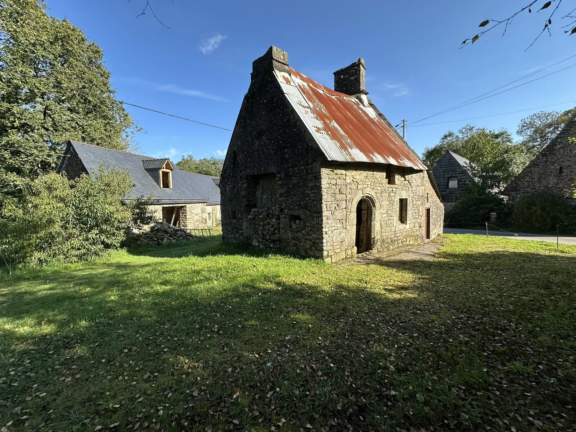 Longère à rénover à Quistinic dans la vallée du Blavet – Idéal investissement ou pied-à-terre 