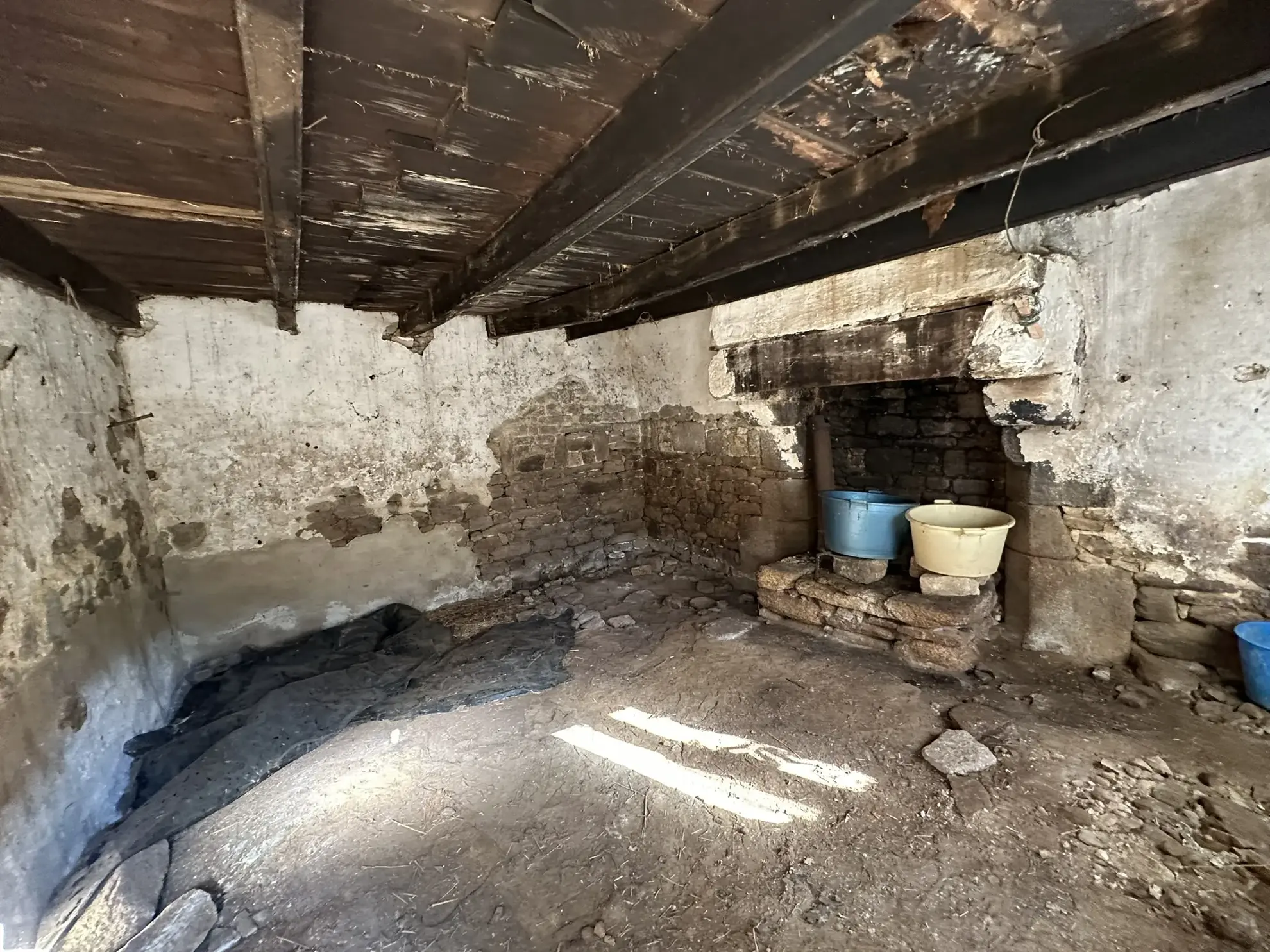 Longère à rénover à Quistinic dans la vallée du Blavet – Idéal investissement ou pied-à-terre 