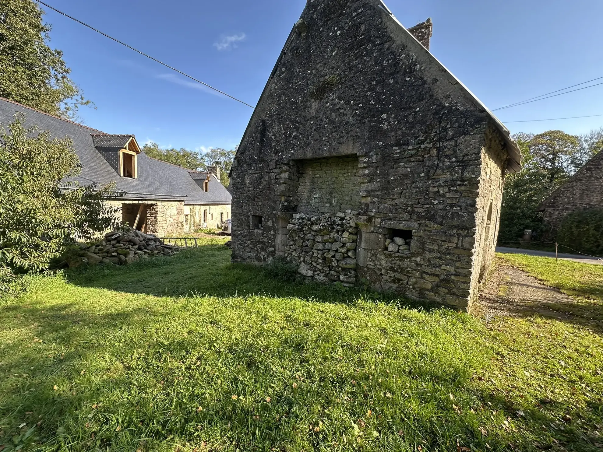 Longère à rénover à Quistinic dans la vallée du Blavet – Idéal investissement ou pied-à-terre 