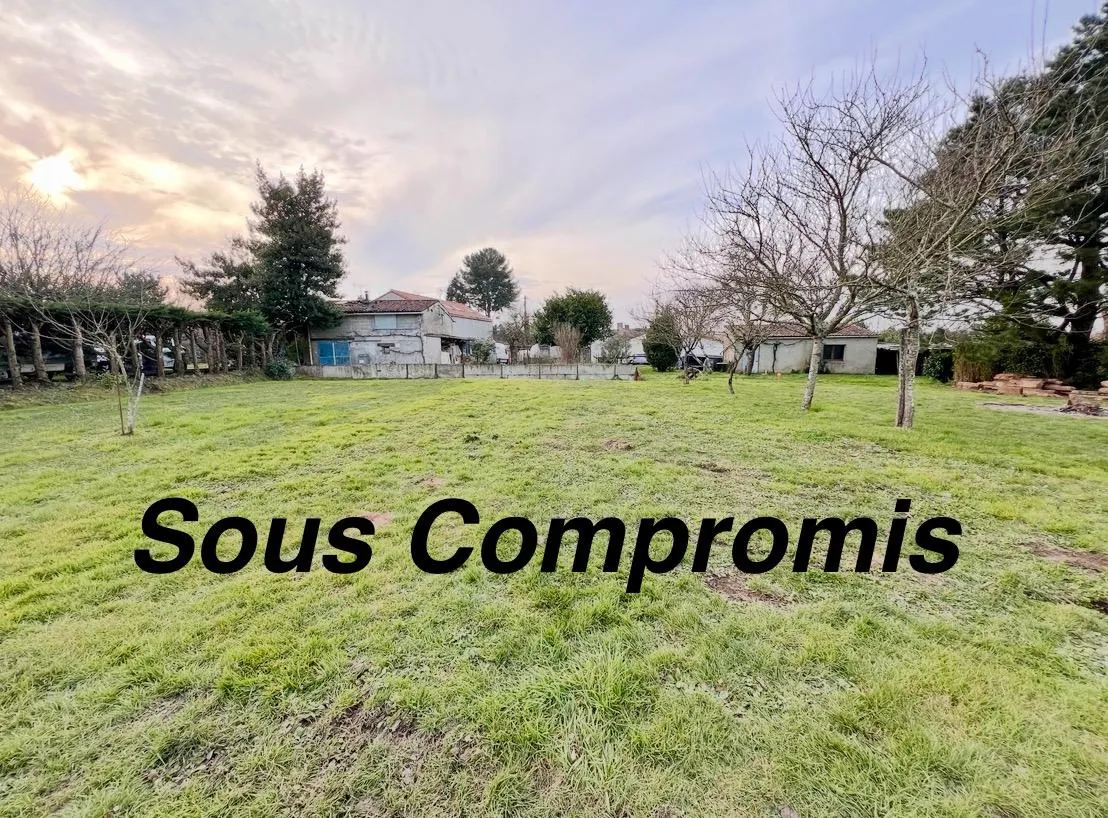Terrain constructible de 757 m² au Le Pallet, proche gare 