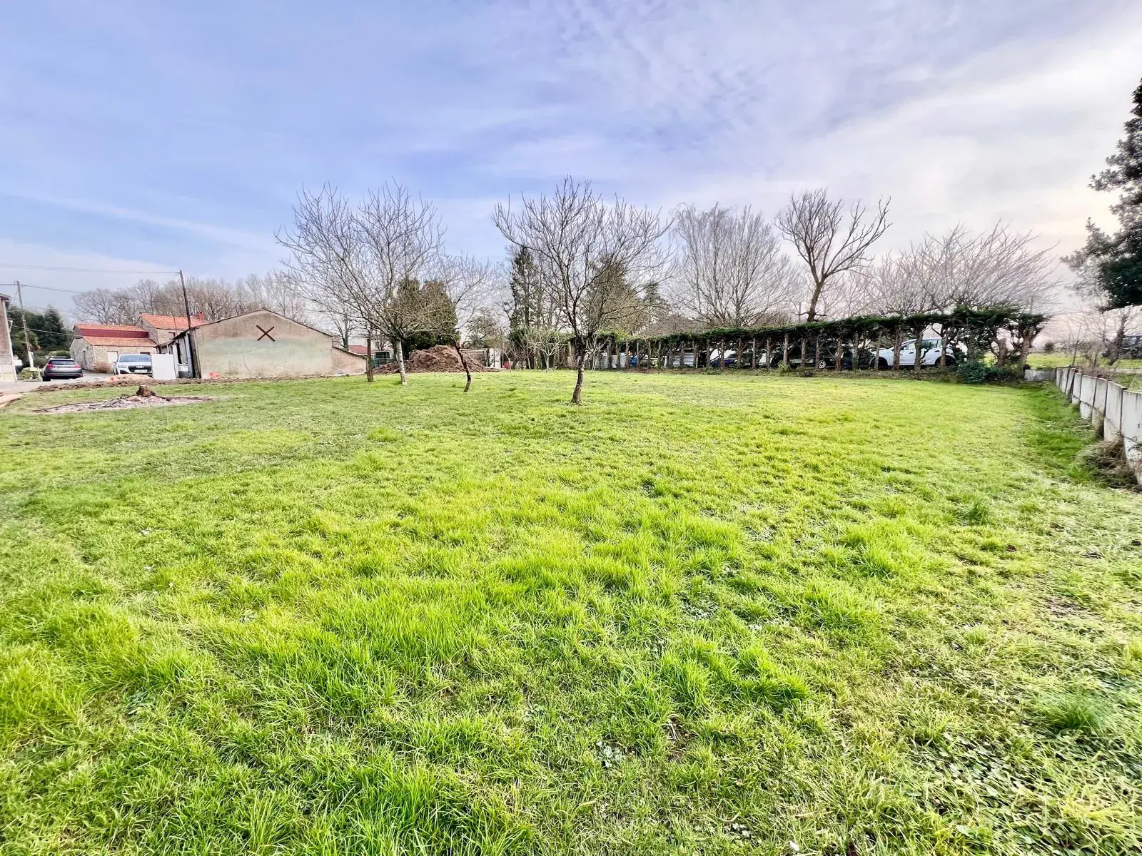 Terrain constructible de 757 m² au Le Pallet, proche gare 