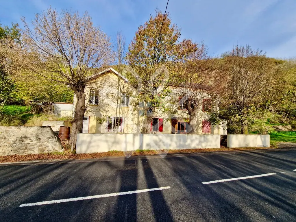 Spacieuse maison à Torsiac avec vaste terrain de 9625 m²