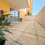 Bel appartement de plain-pied à Lézignan-Corbières avec parking et terrasse